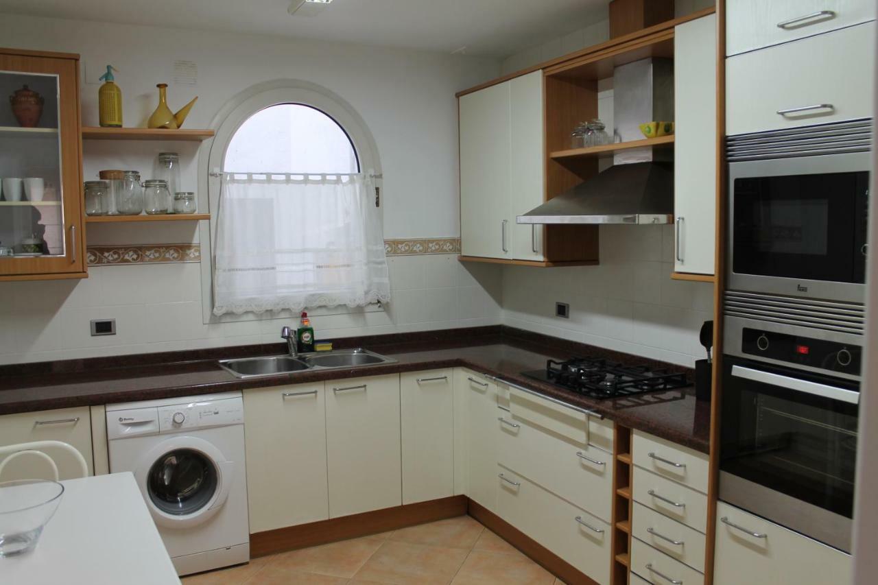 Cal Taixes Apartment เรวส์ ภายนอก รูปภาพ